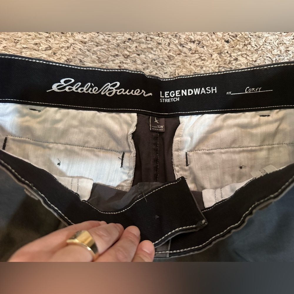 Eddie Bauer Legendwash Stretch Curvy Short size 16W in black